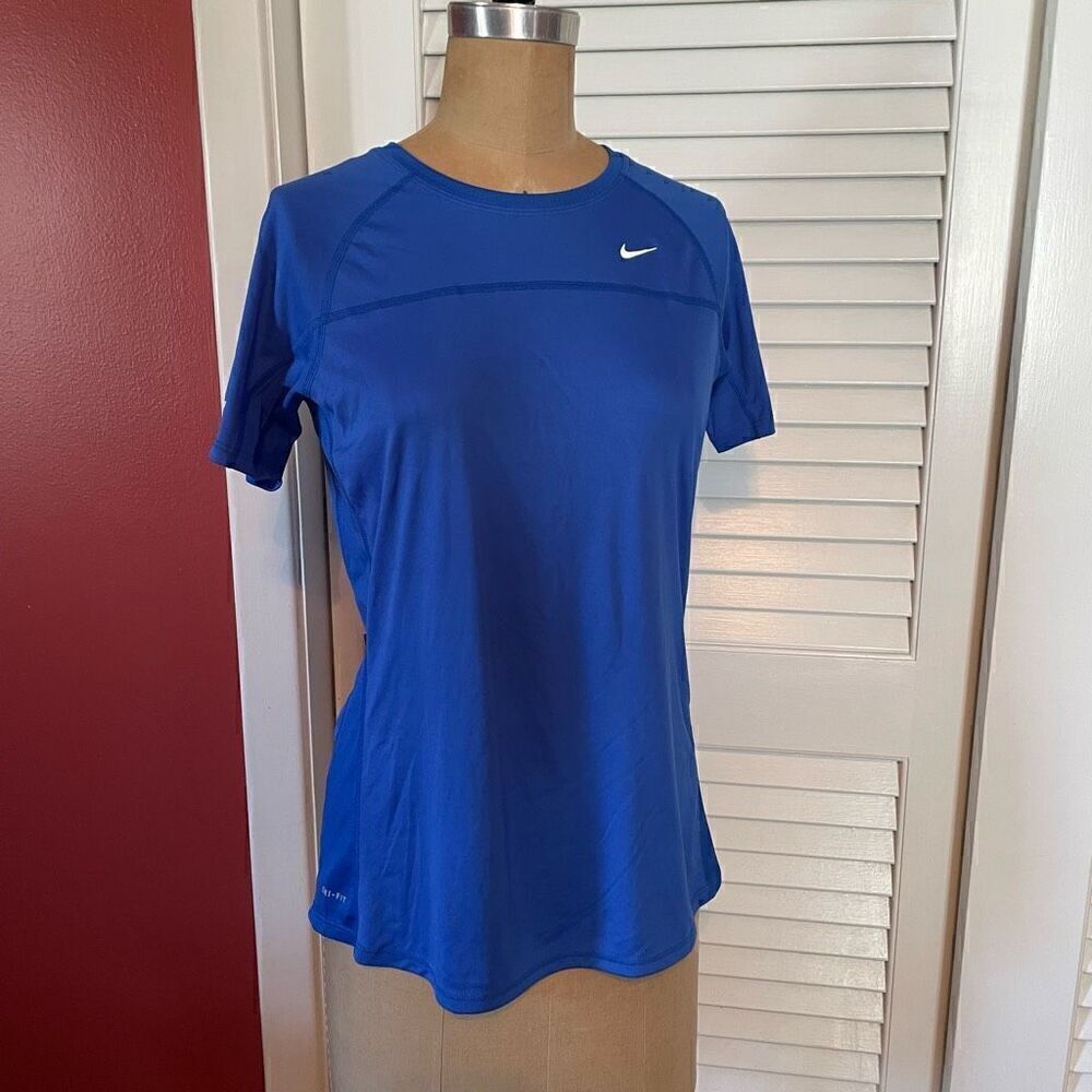 NIKE | royal blue dri fit athletic top M